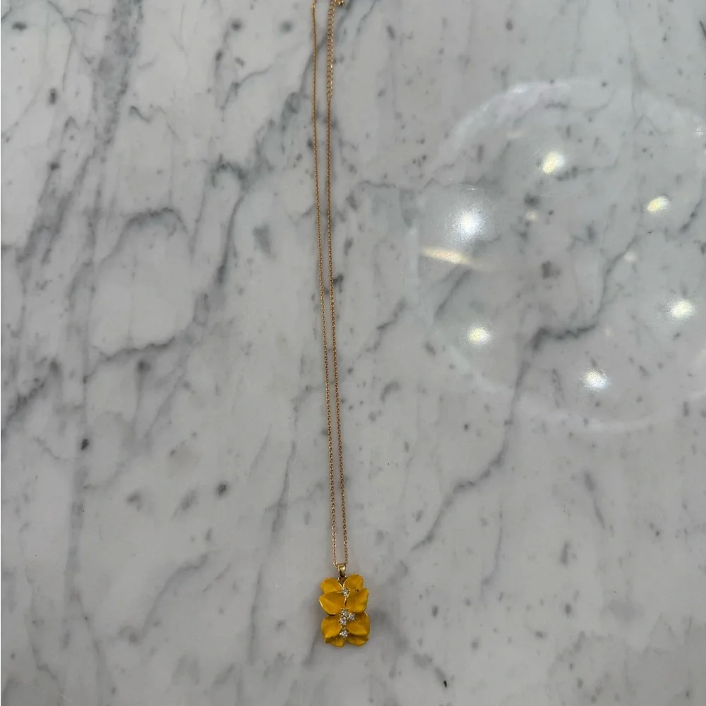 Navachi 18K Gold Plated Crystal Yellow Flower Enamel Leaves Pendant Necklace 16” - Picture 3 of 7